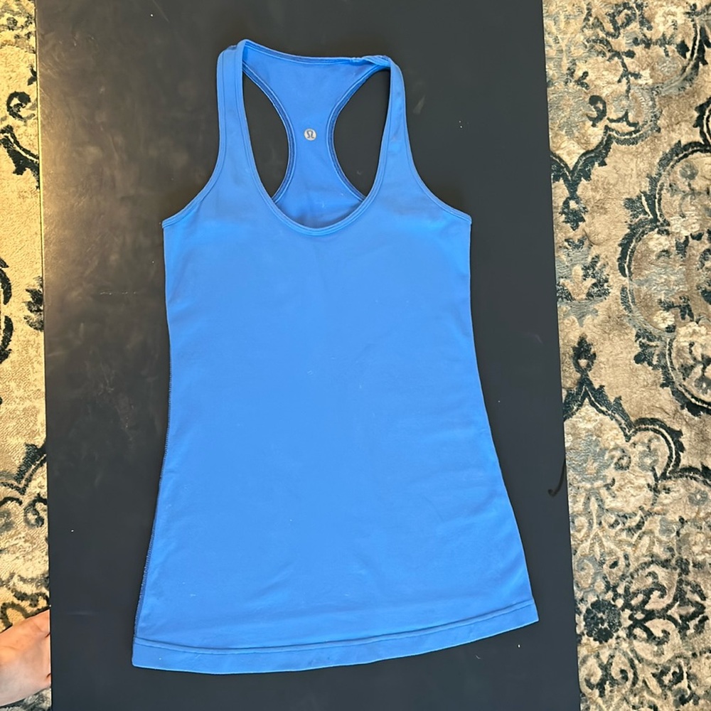 Blue lululemon tank top 8?